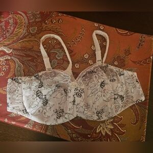 Vintage Cadolle Paris Lace Underwire Bra Lingerie 38 DD ?